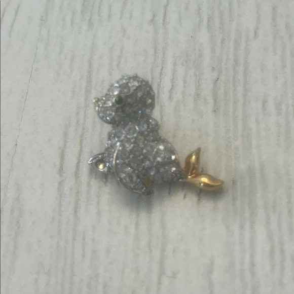 retired Swarovski baby seal pin or tie tack - Picture 2 of 3